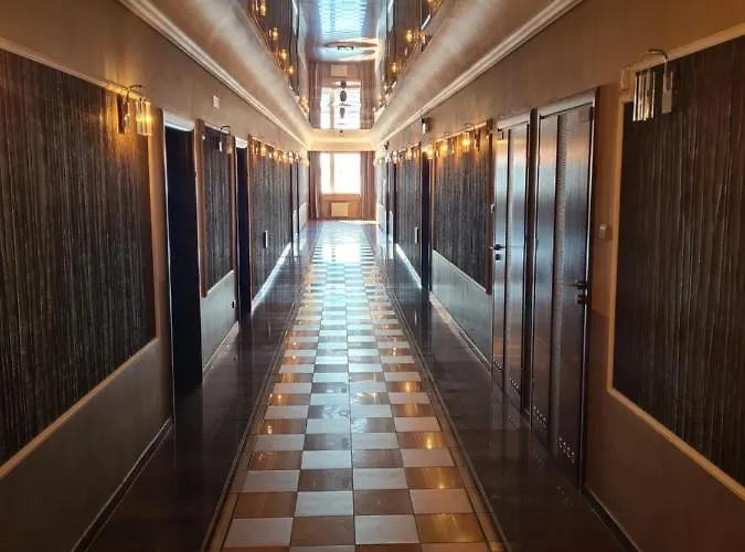 Luft Restauracja & Hotel *